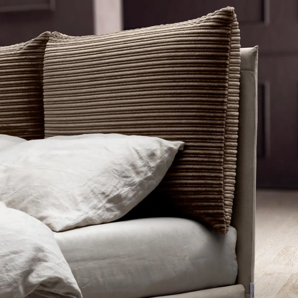 Viadurini Night Design Polsterbetten-Doppelbett 160x190 mit 2 weichen Kissen im Kopfteil - Tramonti