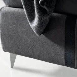 Viadurini Night Design Polsterbetten-Doppelbett 160x190 mit 2 zweifarbigen vertikalen und parallelen Streifen - Paolo