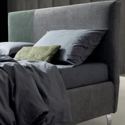 Viadurini Night Design Polsterbetten-Doppelbett 160x190 mit asymmetrischem zweifarbigem Finish - Jasmine