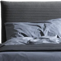 Viadurini Night Design Polsterbetten-Doppelbett 160x190 mit kissenförmiger Polsterung - Brezze