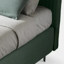 Viadurini Night Design Polsterbetten-Doppelbett 160x190 mit mehrstreifen-Schmalbandsteppung - Meduse