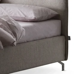 Viadurini Night Design Polsterbetten-Doppelbett 160x190 mit umlaufendem Rüschenkopfteil und Knöpfen - Rest