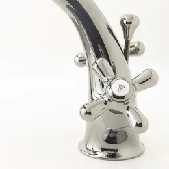 Viadurini Taps Waschbeckenarmaturen-Einloch-Waschtischarmatur aus Messing mit Ablauf im klassischen Stil - Ercolina