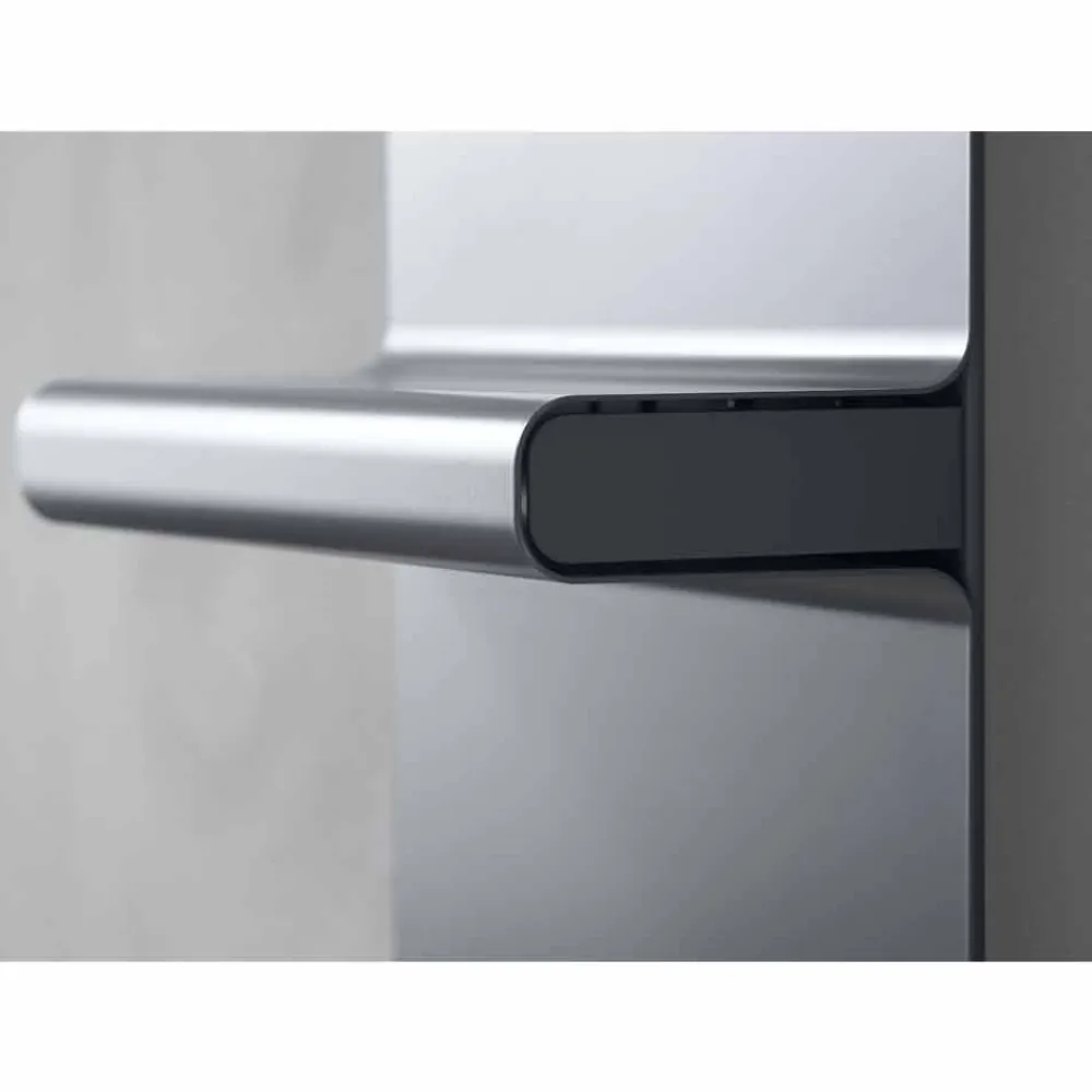 Viadurini Radiators Heizkörper Elektrisch-Elektrisch beheizter Handtuchhalter vertikales Design bis 1000 Watt - Rebel