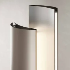 Viadurini Radiators Heizkörper Elektrisch-Elektrischer Bodenheizkörper mit einfacher oder doppelter LED-Ausführung bei 500 W - Stilus