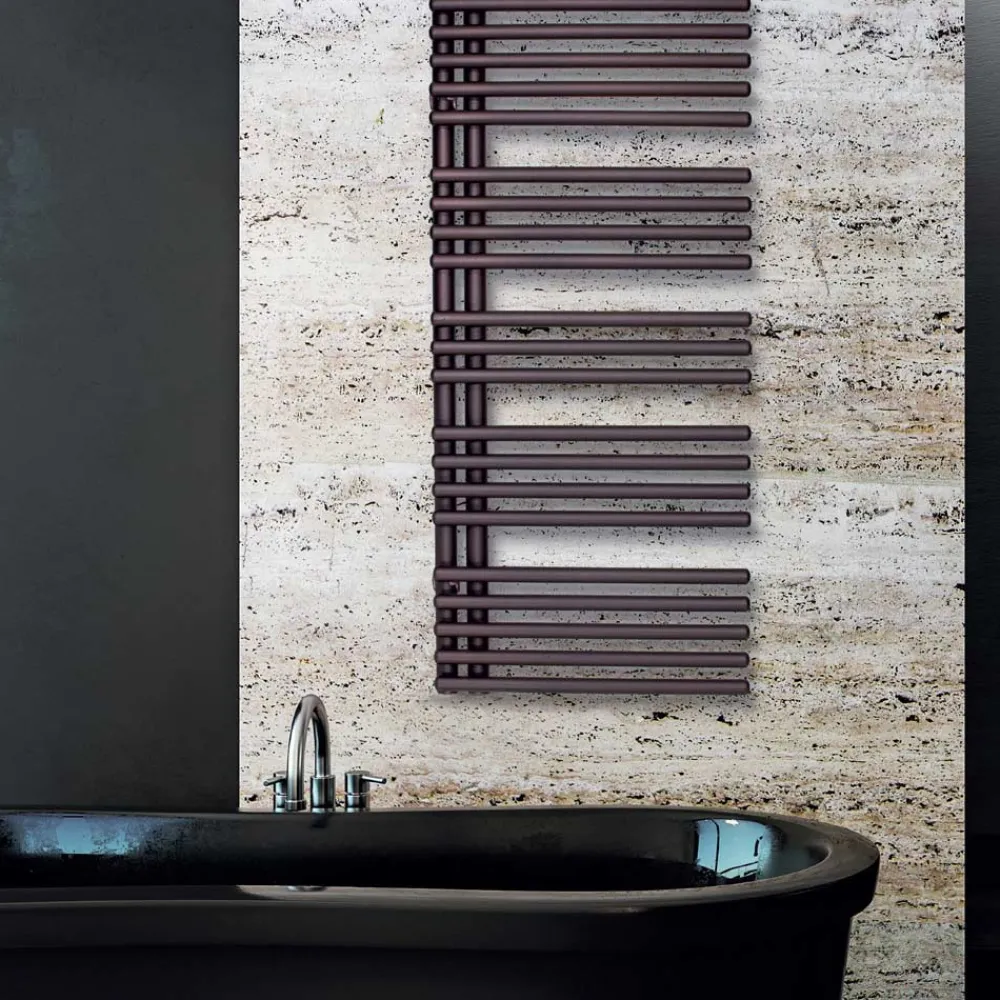 Viadurini Radiators Handtuchheizkörper Elektrisch-Elektrischer Handtuchwärmer aus Kohlenstoffstahl, hergestellt in Italien – Sauerkirschen