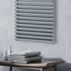 Viadurini Radiators Handtuchheizkörper Elektrisch-Elektrischer Handtuchwärmer mit 4 Reihen horizontaler Elemente, hergestellt in Italien – Meringue