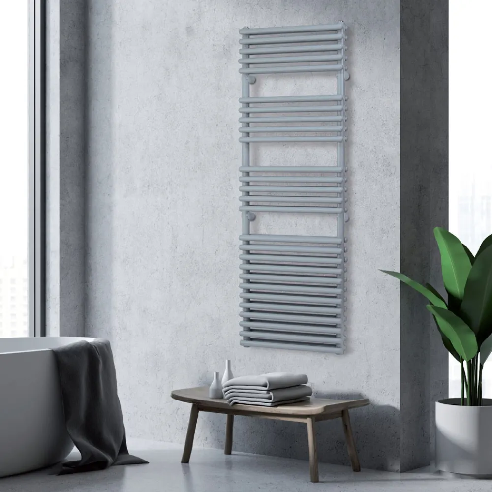 Viadurini Radiators Handtuchheizkörper Elektrisch-Elektrischer Handtuchwärmer mit 4 Reihen horizontaler Elemente, hergestellt in Italien – Meringue