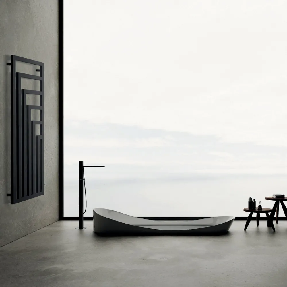 Scirocco H Handtuchheizkörper Elektrisch-Elektrischer Handtuchwärmer aus Stahl mit modernem Design Made in Italy - Potentia