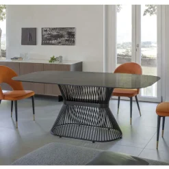 Viadurini Living Esstische-Elliptischer Esstisch aus polierter Keramik und Stahl – Ravi