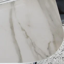 Viadurini Living Esstische-Elliptischer Esstisch aus Stahl und polierter Keramik Florim - Gelsino