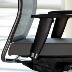 Viadurini Living Bürosessel-Ergonomischer Bürodrehstuhl mit Rollen und Kopfstütze - Gimiglia