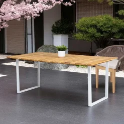 Viadurini in the Garden Gartentische Aus Teakholz-Esstisch für den Außenbereich mit gebürsteter natürlicher Teakholzplatte - Mistral