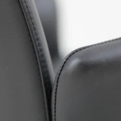 Viadurini Living Moderne Stühle-Esszimmerstuhl mit Armlehnen mit schwarzem Leder bezogen Made in Italy - Meyer