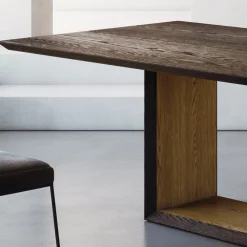 Viadurini Living Esstische Nach Mass|Esstische-Fester Tisch mit abgeschrägter Platte und zweifarbigem Untergestell, hergestellt in Italien – Jadis