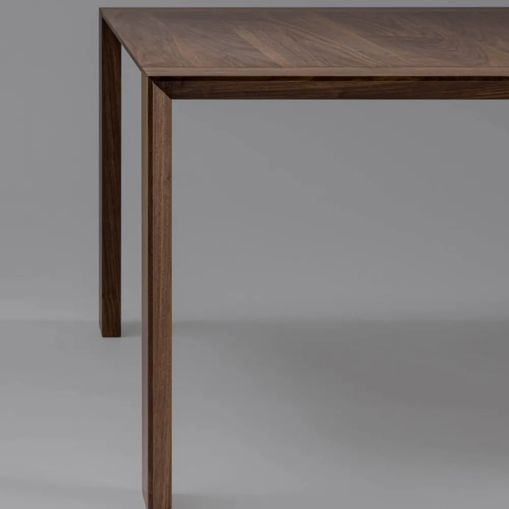 Viadurini Living Esstische Nach Mass|Esstische-Fester Tisch mit abgeschrägter Platte aus Canaletto-Walnuss, hergestellt in Italien – Caspian