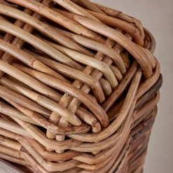 Viadurini in the Garden Garten Beistelltisch-Garten-Couchtisch-Hocker aus natürlichem Rattan mit Kissen inklusive - Keira