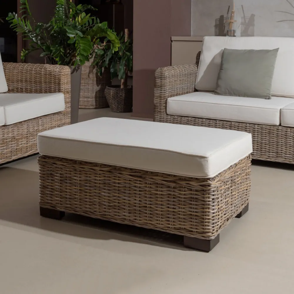 Viadurini in the Garden Garten Beistelltisch-Garten-Couchtisch-Hocker in grauem Kubù mit Kissen - Cerys