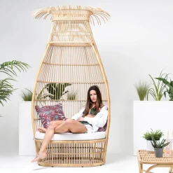 Viadurini in the Garden Sessel Rattan-Gartensessel aus Polyrattan-Geflecht mit cremefarbenem Kissen - Anteia