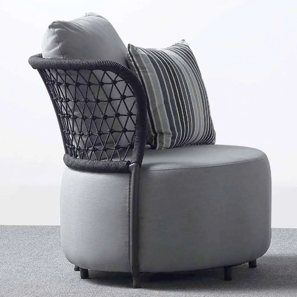 Viadurini in the Garden Metallsessel-Gartensessel Gepolstert in wasserabweisendem Gummi mit Netzrückenlehne - Orosei