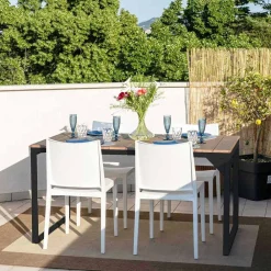 Viadurini in the Garden Gartentische Aus Teakholz-Gartentisch aus massivem Kiefernholz mit Metallfuß - Medino