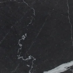 Viadurini in the Garden Gartentische Fest|Gartentische Aus Teakholz-Gartentisch mit Holzsockel und schwarzer Marquinia-Keramikplatte - Infinity