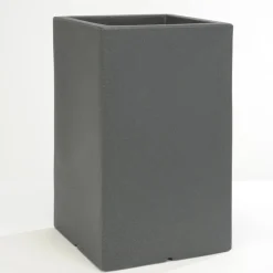 Viadurini in the Garden Gartenideen-Gartentrenntopf aus farbigem Polyethylen Made in Italy - Maddison