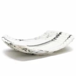 Viadurini Kitchen Küchenzubehör-Gebogenes dekoratives Tablett aus Arabescato-Marmor Made in Italy - Clifton