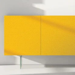 Viadurini Living Sideboards-Gelb lackiertes MDF-Sideboard mit 3 Türen und Glasfüßen Made in Italy - Ciara