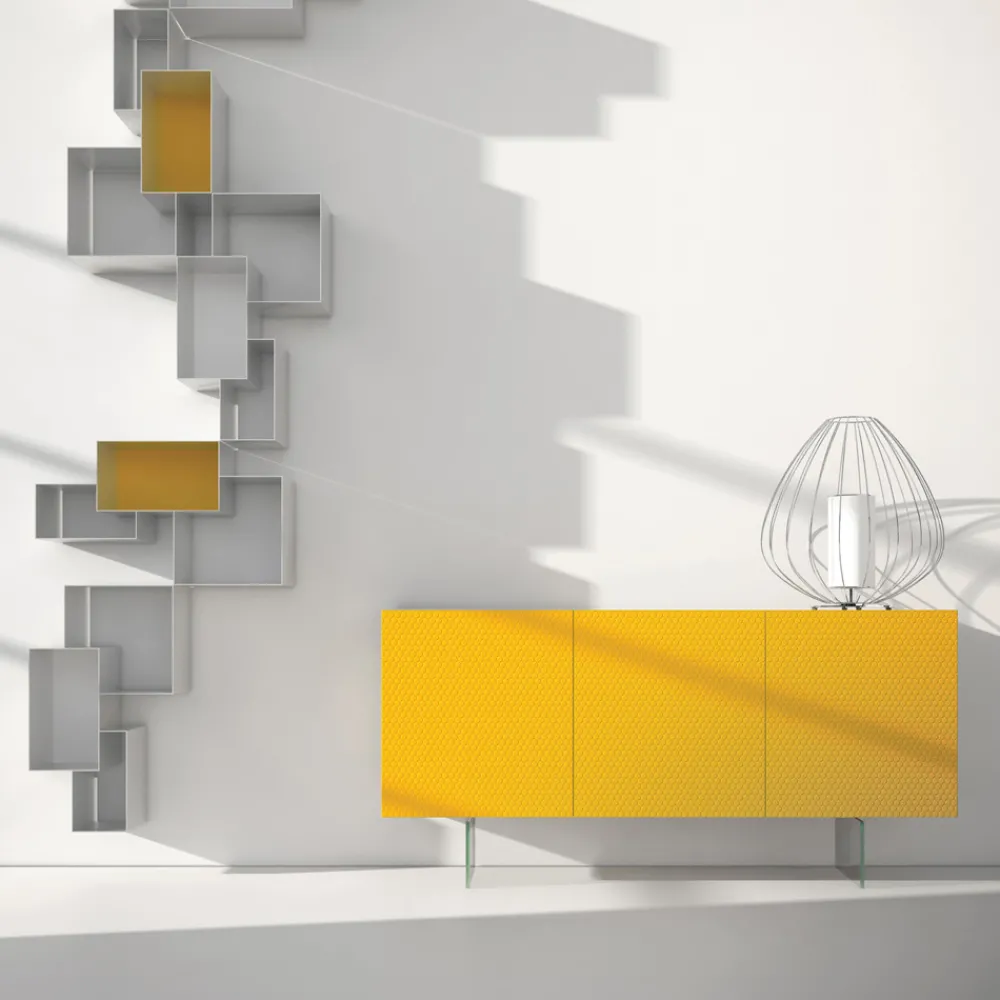 Viadurini Living Sideboards-Gelb lackiertes MDF-Sideboard mit 3 Türen und Glasfüßen Made in Italy - Ciara