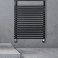 Viadurini Radiators Hybrid Heizkörper-Gemischter Handtuchwärmer aus tiefschwarzem Stahl, hergestellt in Italien – Brownies