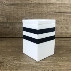 Viadurini Kitchen Küchenzubehör-Gewürzbehälter mit italienischer hochwertiger Corian-Kappe - Spicy