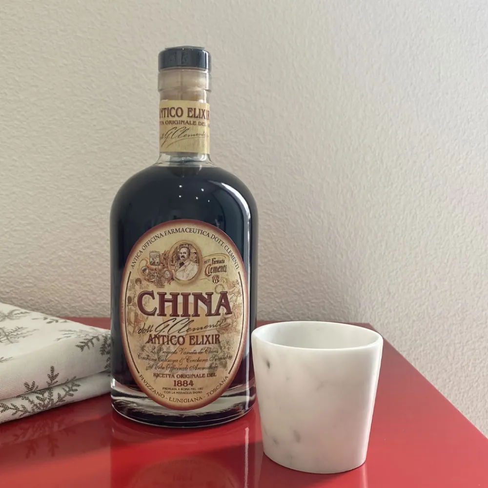 Viadurini Kitchen Gläser Set-Grappaglas aus weißem Carrara-Marmor Made in Italy - Fergie