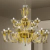 Viadurini Lighting Klassische Kronleuchter-Handgefertigter 18-flammiger Kronleuchter aus Venedig-Glas, Made in Italy - Regina