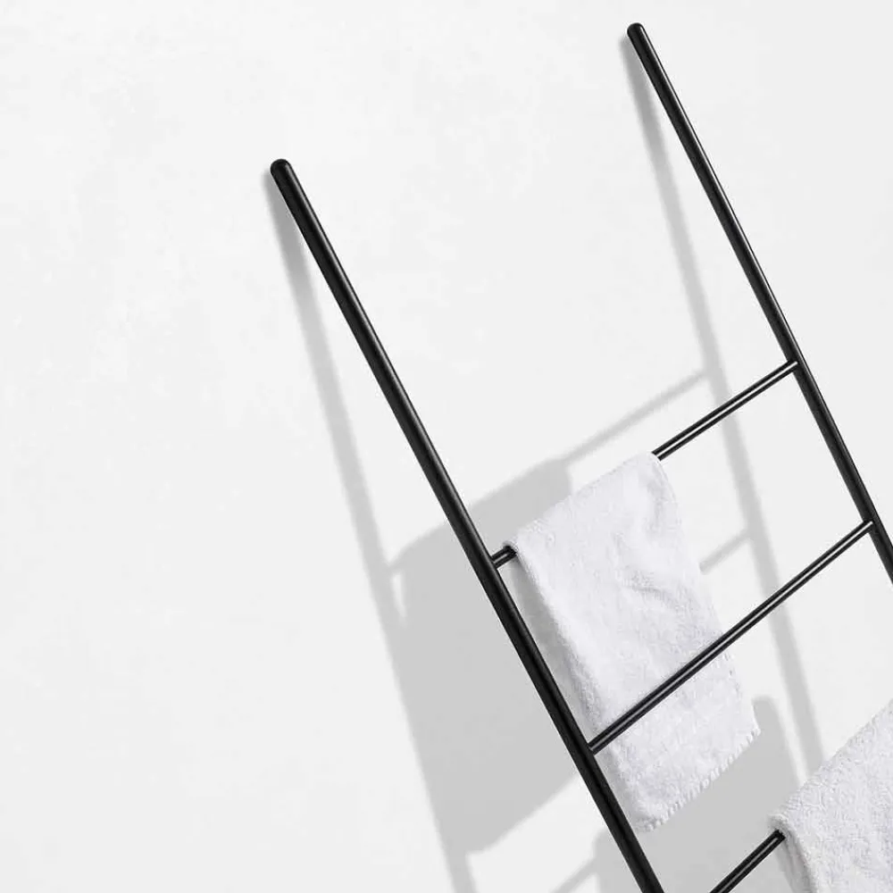 Viadurini Bathroom Badetuchhalter-Handtuchleiter in modernem Design aus weißem oder schwarzem Metall - Oppalà