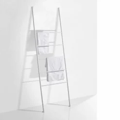 Viadurini Bathroom Badetuchhalter-Handtuchleiter in modernem Design aus weißem oder schwarzem Metall - Oppalà