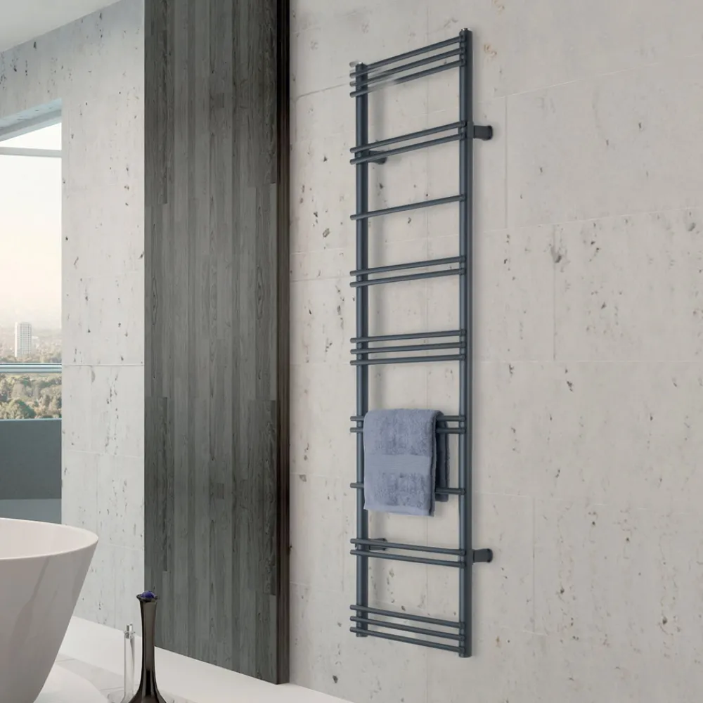 Viadurini Radiators Handtuchheizkörper Elektrisch-Handtuchwärmer mit elektrischem System aus Stahl, hergestellt in Italien – Ananas