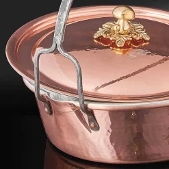 Viadurini Kitchen Kochgeschirr-Handverzinnte Kupferkasserolle, Deckel und gewölbter Griff 34 cm - MariaG