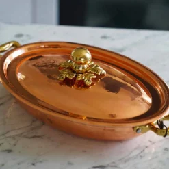 Viadurini Kitchen Kochgeschirr-Handverzinntes Kupfer Oval Design Pfanne mit Deckel 27x20 cm - Mariachiara