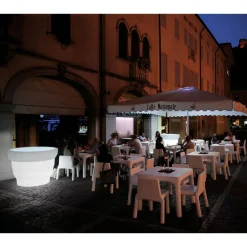 Viadurini in the Garden Lichtmöbel-Helle Gartenvase aus Polyethylen mit LED Made in Italy - Poldo