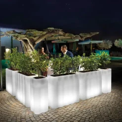 Viadurini in the Garden Lichtmöbel-Heller Gartentopf aus weißem Polyethylen Made in Italy - Crizia