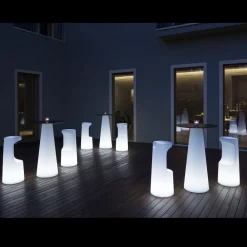 Viadurini in the Garden Lichtmöbel|Garten Beistelltisch-High Light Tisch im Freien mit LEDs aus HPL und Polyethylen Made in Italy - Forlina