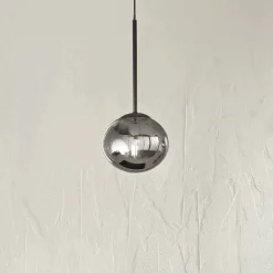 Viadurini Lighting Moderne Pendelleuchten-Hängelampe aus lackiertem Metall und geblasenem Glas - Ailanto