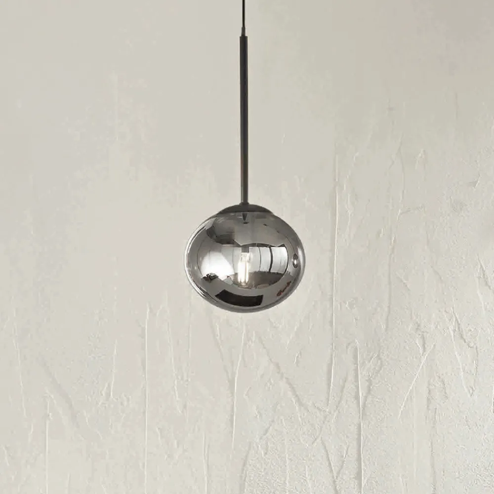 Viadurini Lighting Moderne Pendelleuchten-Hängelampe aus lackiertem Metall und geblasenem Glas - Ailanto