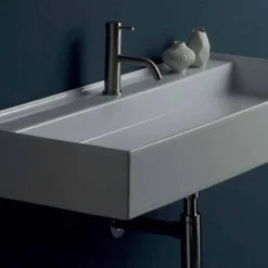 Viadurini Bathroom Farbige Waschbecken-Hängewaschbecken aus Keramik in modernem Design Sun 100x45 cm, hergestellt in Italien