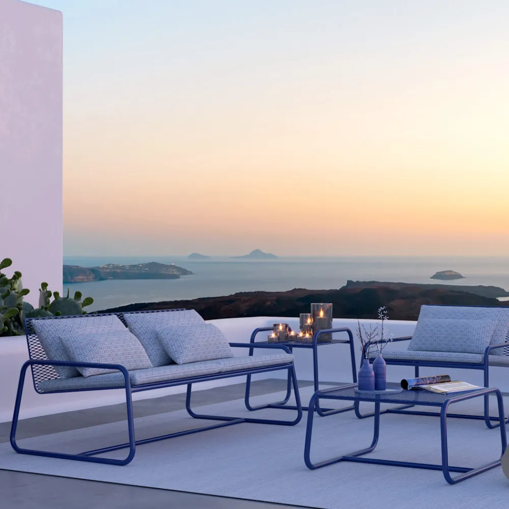 Viadurini in the Garden Garten Beistelltisch-Hochwertiger Couchtisch aus farbigem Metall für den Außenbereich Made in Italy - Karol