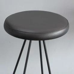 Viadurini Living Küchenhocker-Hocker mit schwarzer Metallstruktur und schwarzem Kunstledersitz - Miscia