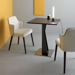 Viadurini Living Esstische-Hoher quadratischer Couchtisch aus schrägem Metall und matter Keramikplatte - Coriko