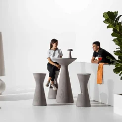 Viadurini in the Garden Garten Beistelltisch-Hoher runder Couchtisch im Freien aus Polyethylen und HPL Made in Italy - Desmond