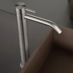 Viadurini Taps Waschbeckenarmaturen-Hoher Waschtischmischer mit langem Auslauf aus AISI 316L-Stahl - Artigli